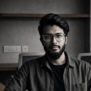 Omi, frontend developer at RR Dynamics.