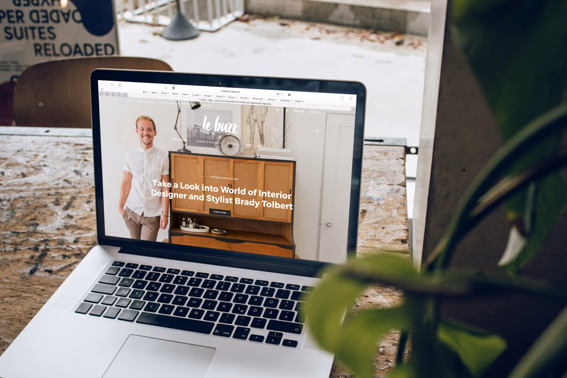 Clean and minimal UI/UX design for a website.